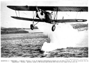 Hawker Horsley dropping torpedo in Forth1929